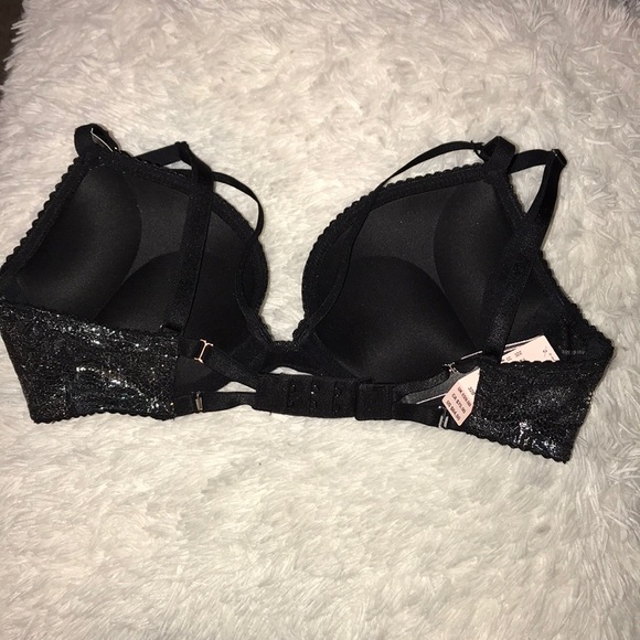 Victoria’s Secret Bombshells Bra
Add two cup sizes - Picture 5 of 6